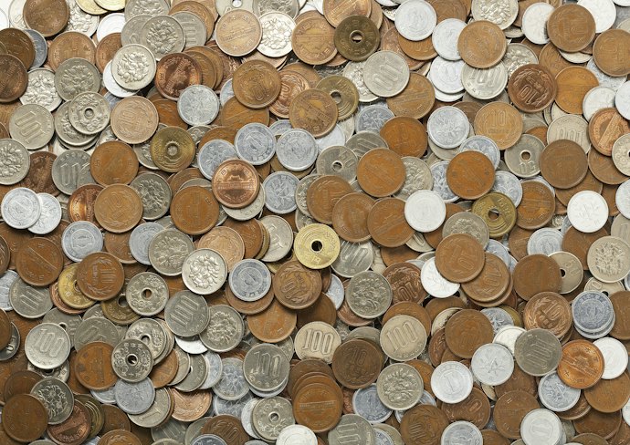 取り扱う硬貨の量から収納枚数を判断する