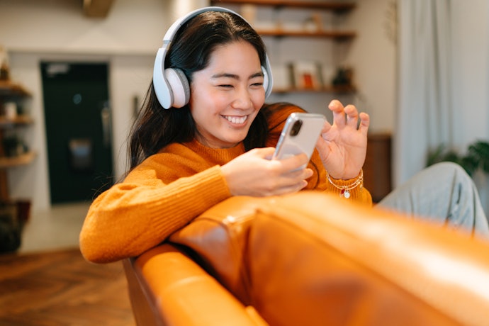 バッテリー持ちは良好。6時間動画を再生しても、62%充電が残った