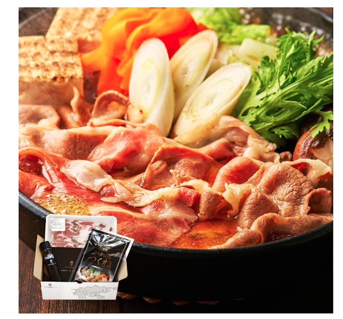 豚肉のすき焼きはたくさん食べたいときにうってつけ。牛肉とのコラボ商品も