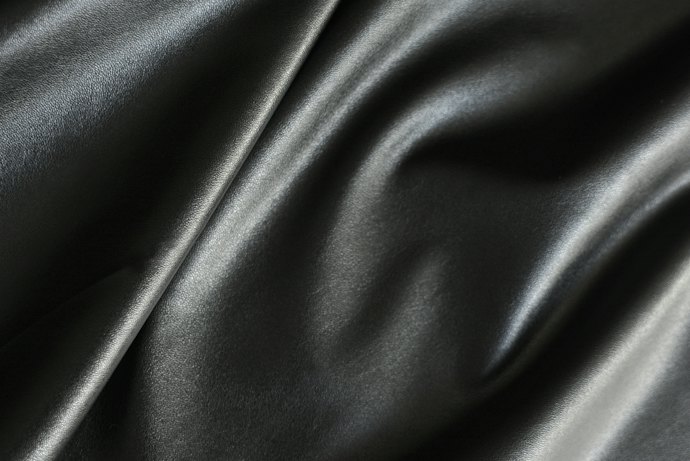 安くて手軽に使える「合成皮革」