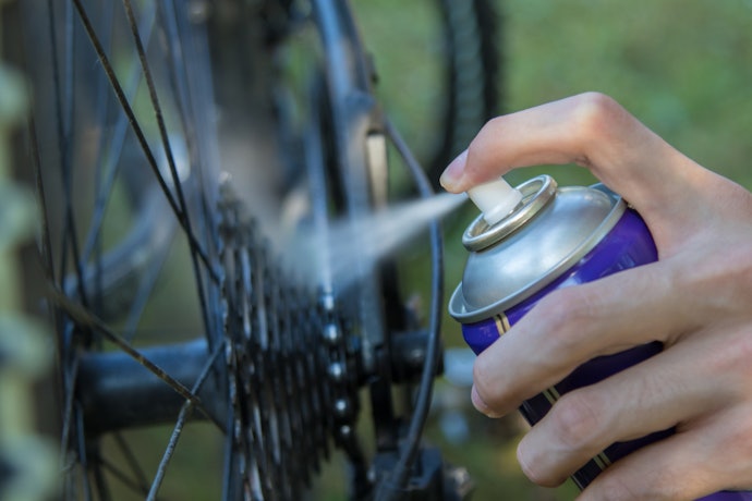 「スプレータイプ」の自転車チェーンオイルは扱いが簡単。メンテナンス初心者におすすめ