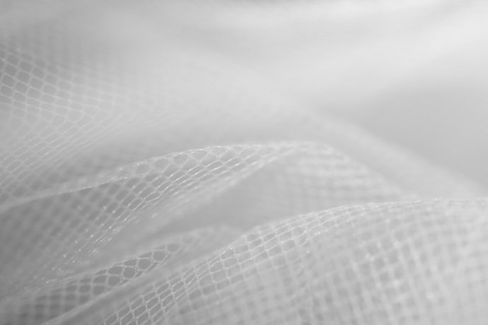 装着時の蒸れを防ぐには、通気性に優れたメッシュがぴったり