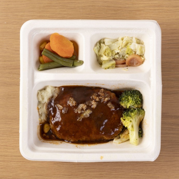 ①35人のモニターによる実食レビューでおいしいと好評
