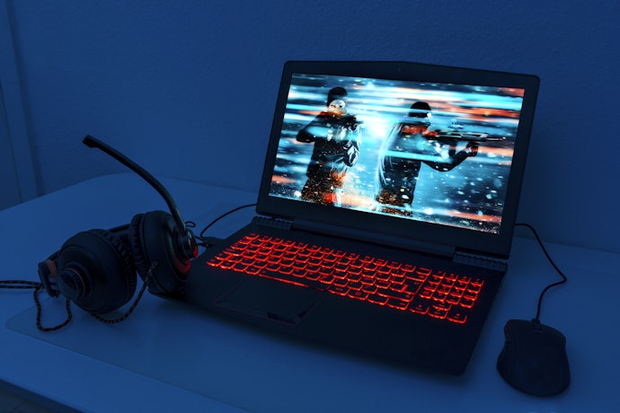 デスクトップPCではなくゲーミングノートPCを使用する