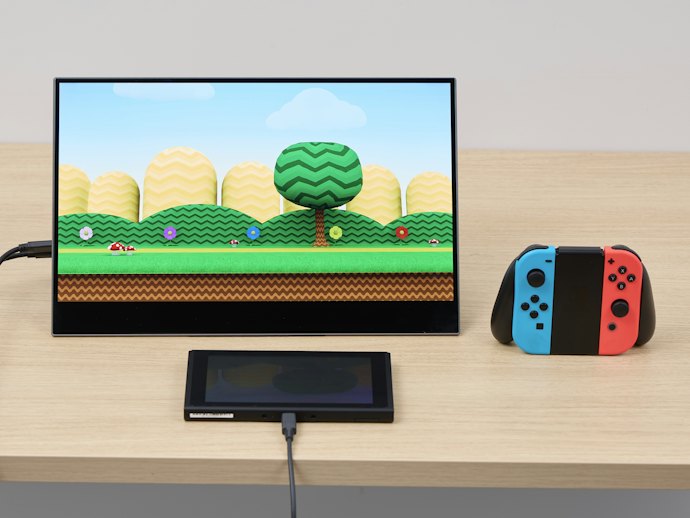 動画やゲームを楽しむなら、スピーカー内蔵が便利。ただし音質はチェックして選ぼう