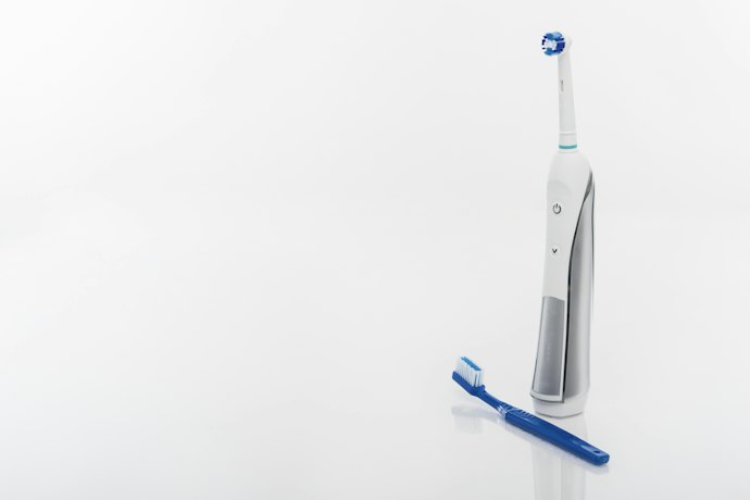 持ち運んで使いたい方は、軽くていつでも使える乾電池式を