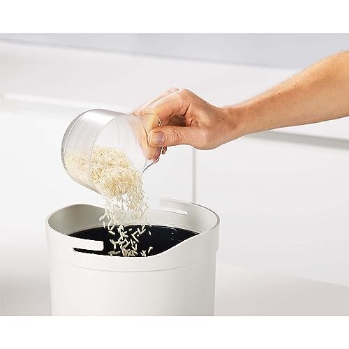 水の量を計る手間はかかるが、ワット数の切り替え不要で炊飯できるのは便利