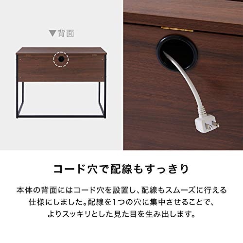 見た目をすっきりさせたいなら、コード穴付など配線しやすいものが狙い目