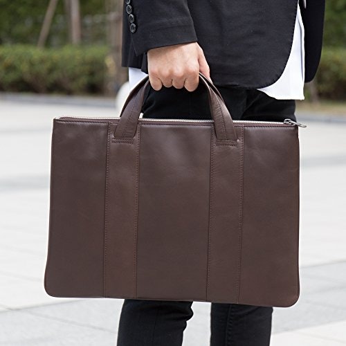長く愛用したいなら、メンテナンスによって長持ちする本革にしよう