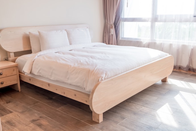 ナチュラルな雰囲気の部屋にあわせるなら木製がおすすめ
