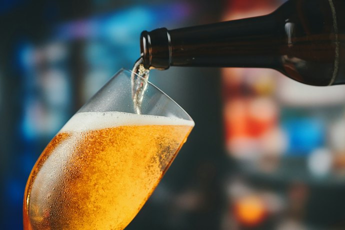 料理に合わせて飲むならミラー(Miller)がうってつけ