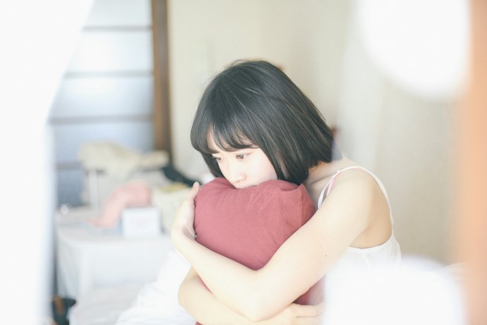 不安を感じやすい人は、セロトニンに関わる成分やラフマ葉エキスに注目