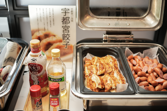朝から活発に動くなら、朝食つきプランをチョイス