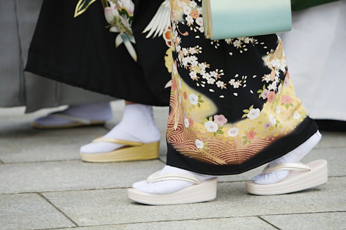 フォーマルは高さのある草履を選ぶ
