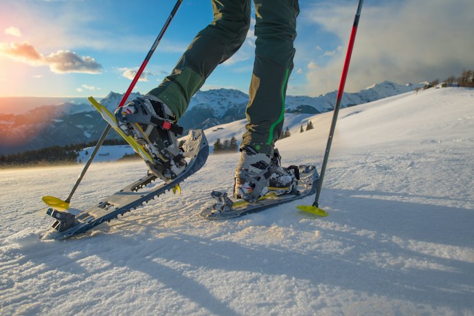 登山用:斜面を歩くときに。雪山登山やスノーボードをする人向け