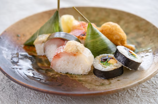 食事にこだわるなら利用できるレストランや料理にも注目