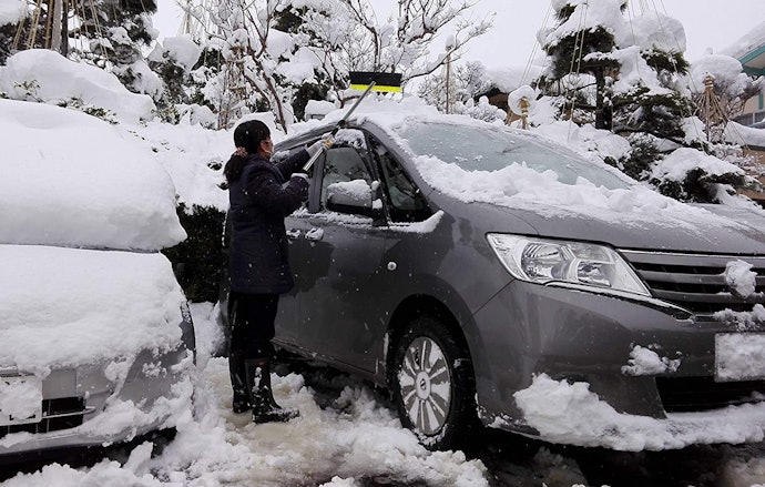 大型車やミニバンなどの車高が高い車にはロングタイプが必須