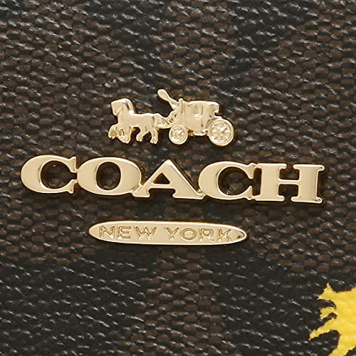 ロゴもチェック。上品に見せるならCロゴ、予算を抑えたいならCOACHロゴ