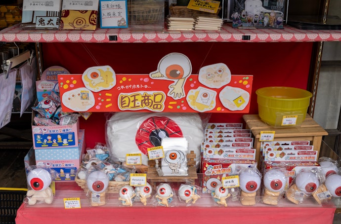 贈る相手の趣味を把握しているなら、工芸品や雑貨も選択肢に