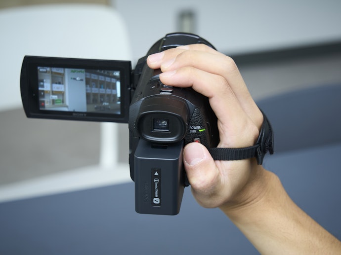 SONY FDR-AX60の口コミ・評判は?実際に使ってメリット SONY FDR-AX60の口コミ・評判は?実際に使ってメリット