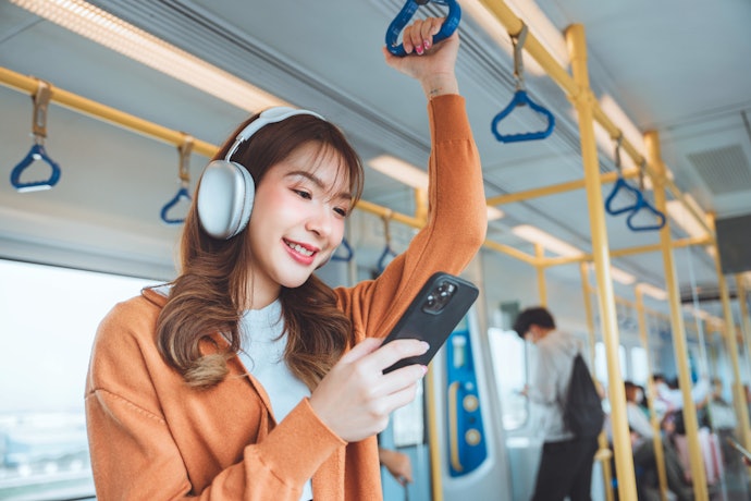 月間2〜3コンテンツ以上聴きたい人は、聴き放題サービスがおすすめ