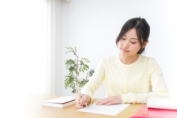 俳句や短歌にも!「古典・季語」が収録されていると手紙を書くときに便利