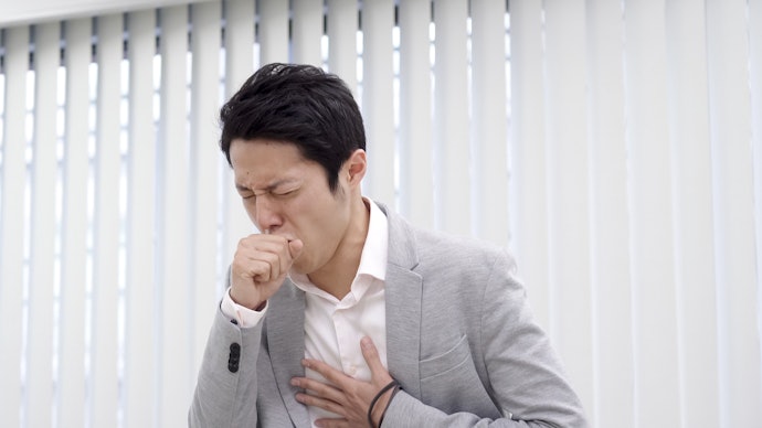 乾いた咳には、コデイン類を含んだ鎮咳薬がおすすめ
