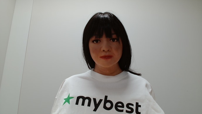 顔映りがよく、見やすい映像。表情がはっきり見えて血色感もある