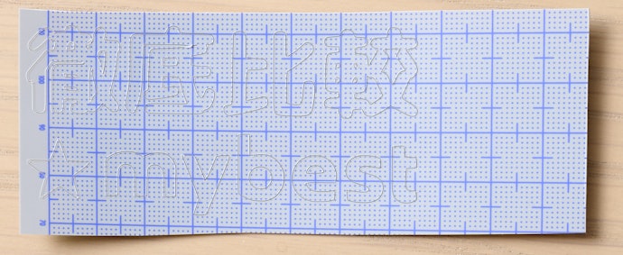 プラ板の仕上がりはいま一歩。切り離しには力が必要