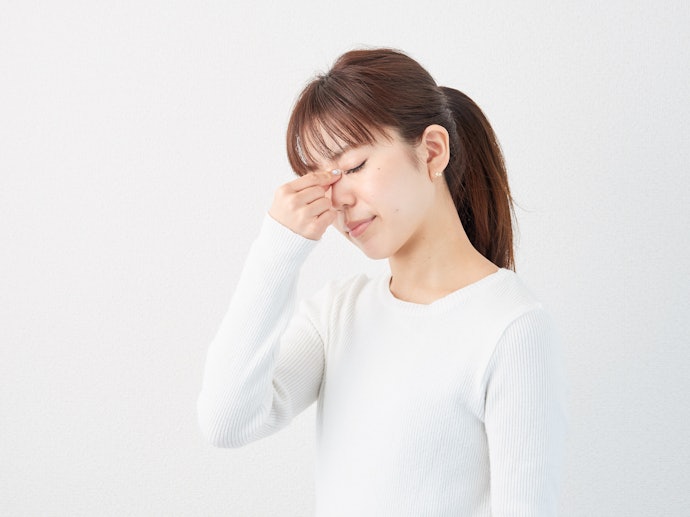 目の酷使によるピント調節機能の低下には、ビタミンB12入りを選択