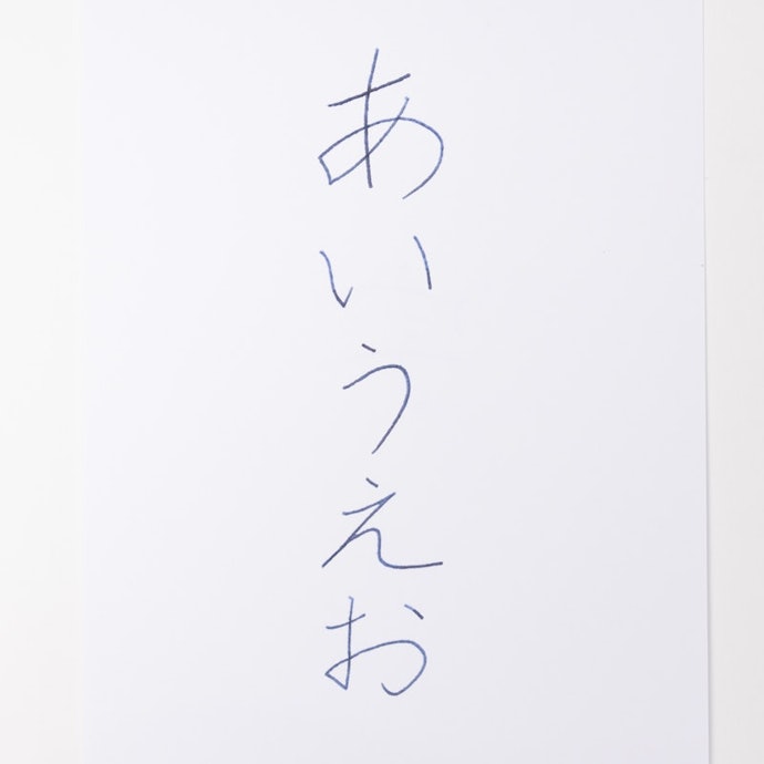 さらさらした書き心地。インクの濃淡もなく書きやすい