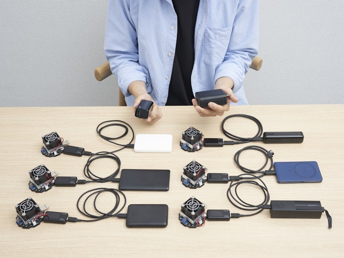 変換ロスは少なく、スマホを1回分フル充電できる