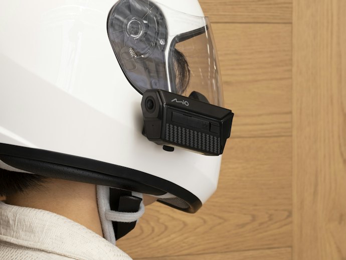 充電式は配線なしで即日使える。自分で取り付けたい人に