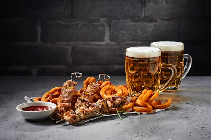 ビールに合わせるなら、しっかり味の濃いものがベター