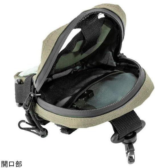 ポケットや仕切りの多いものだと小物収納に便利