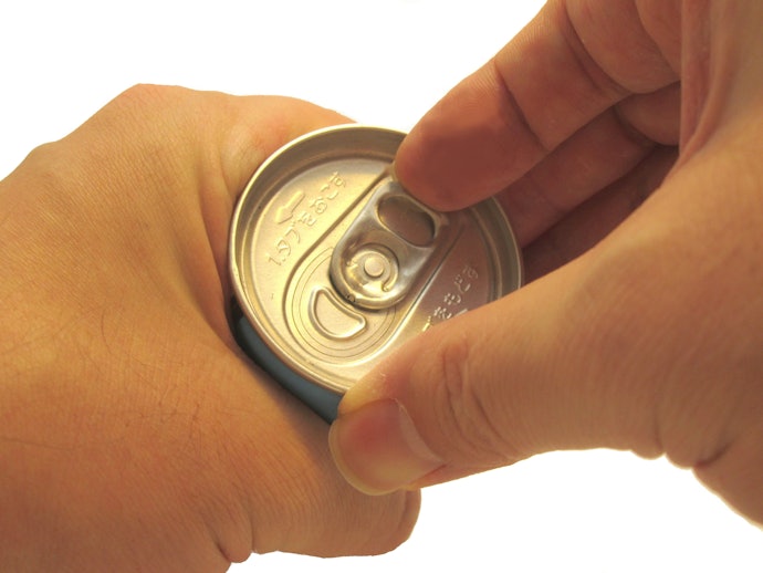 いつでも手軽に飲めるコーヒーがよいなら、ボトルや缶を