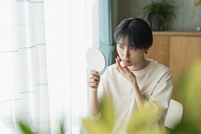 敏感肌なら、低刺激・高保湿に注目。石鹸で落とせる下地も狙い目