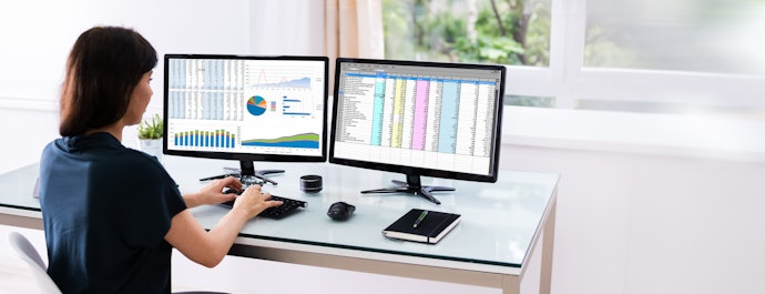 ビジネス用途ならOfficeソフト付きがベター