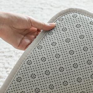 すべり止め加工があれば、ズレ&転倒防止に役立つ