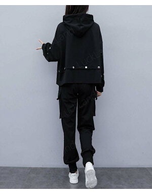 ファッション性の高さを求めるならフード付きがおすすめ