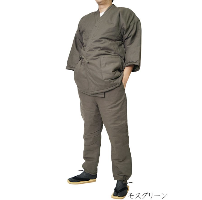 作業着や外出用として活用するなら、ジャストサイズがおすすめ