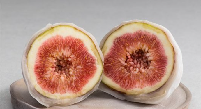 王道はこれ!フルーツを贅沢に使った「弁才天」をチェック