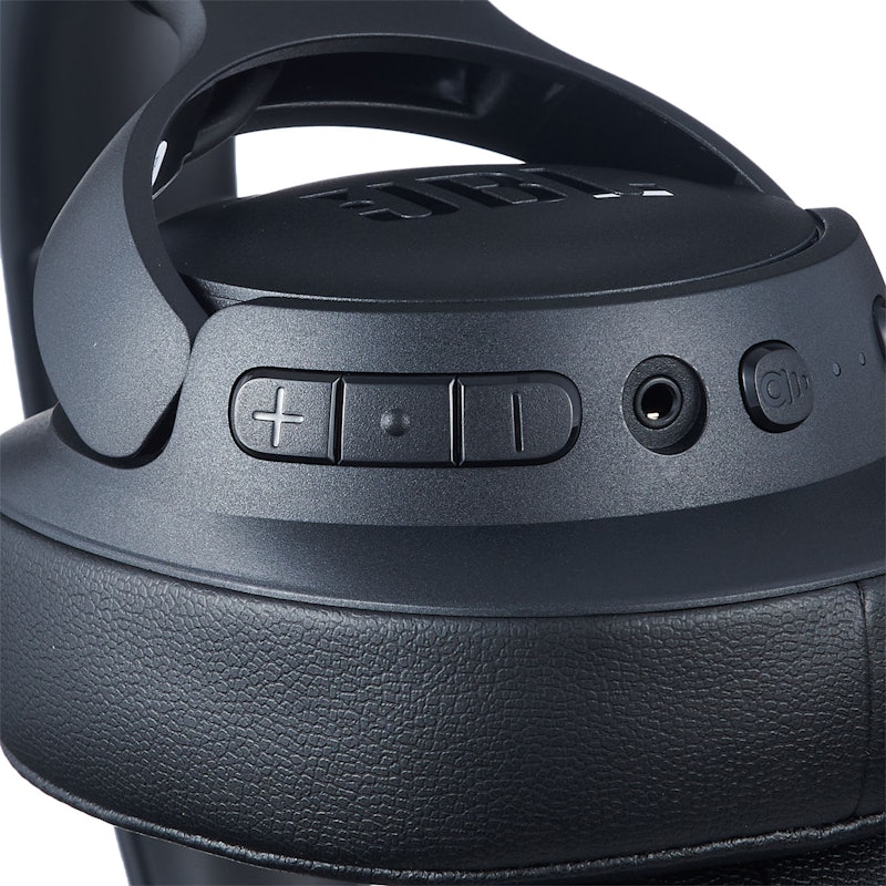 JBL ワイヤレスヘッドホン Tune 770NCの口コミ・評判は？実際に使って