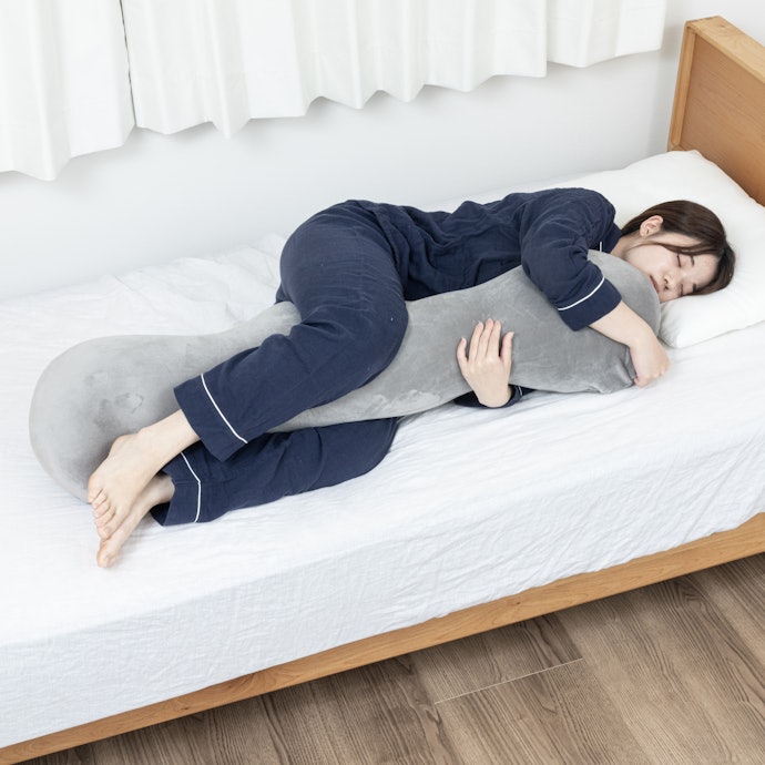 横向き寝でも体が安定しやすく、快適な姿勢を保てる