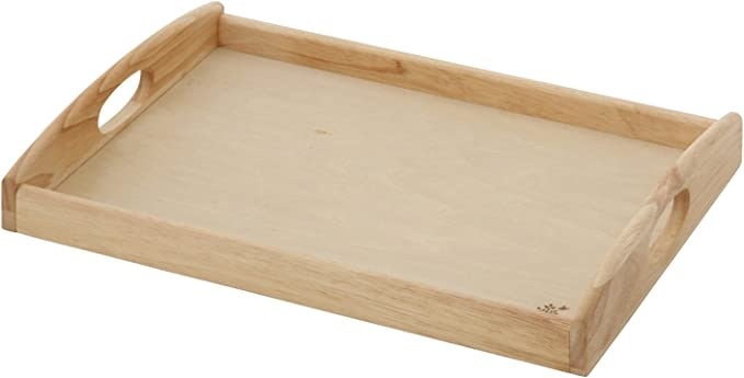 たくさんの食器を運ぶなら持ち手付きを要チェック