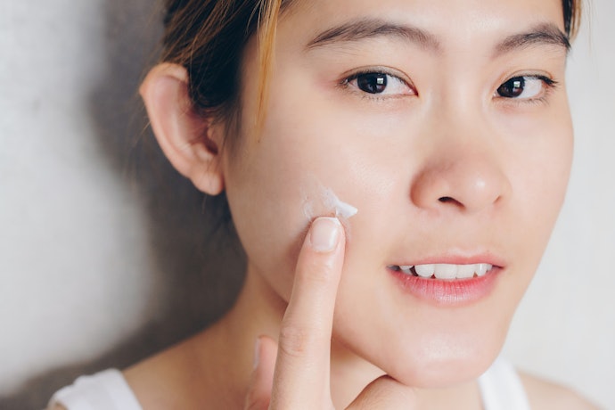肌荒れを防ぐならさっぱりした使用感の美容液がベター