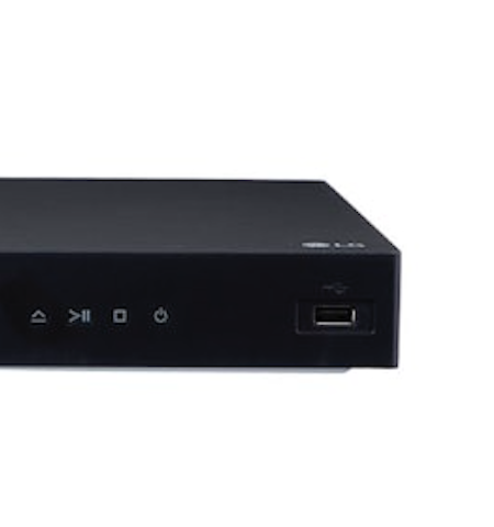 4K・UHD対応で美しい映像を楽しめる。USBメモリにも対応している