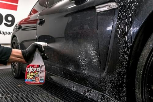 溶剤タイプ:ボディを削らず水垢を落とせる。濃色車・コーティング車に