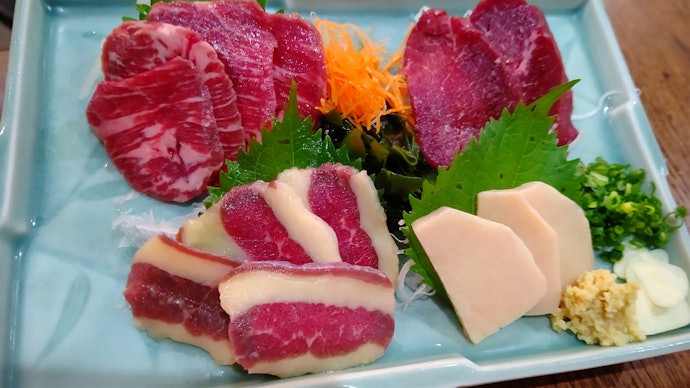 複数の部位を食べ比べしたい場合はセット商品がおすすめ。ギフトにも最適