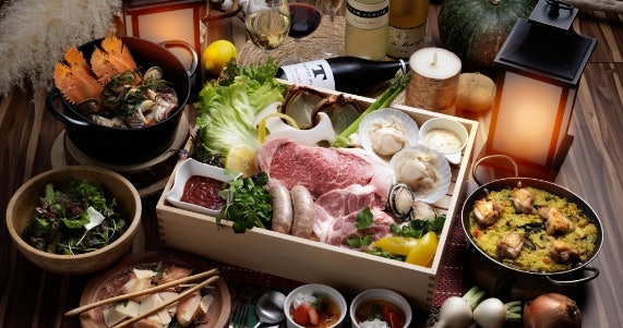 手ぶらで楽しむなら食材つき、好きなものを持ち込むなら素泊まりをセレクト